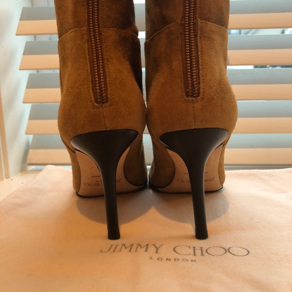Boots - Picture 4 of 8